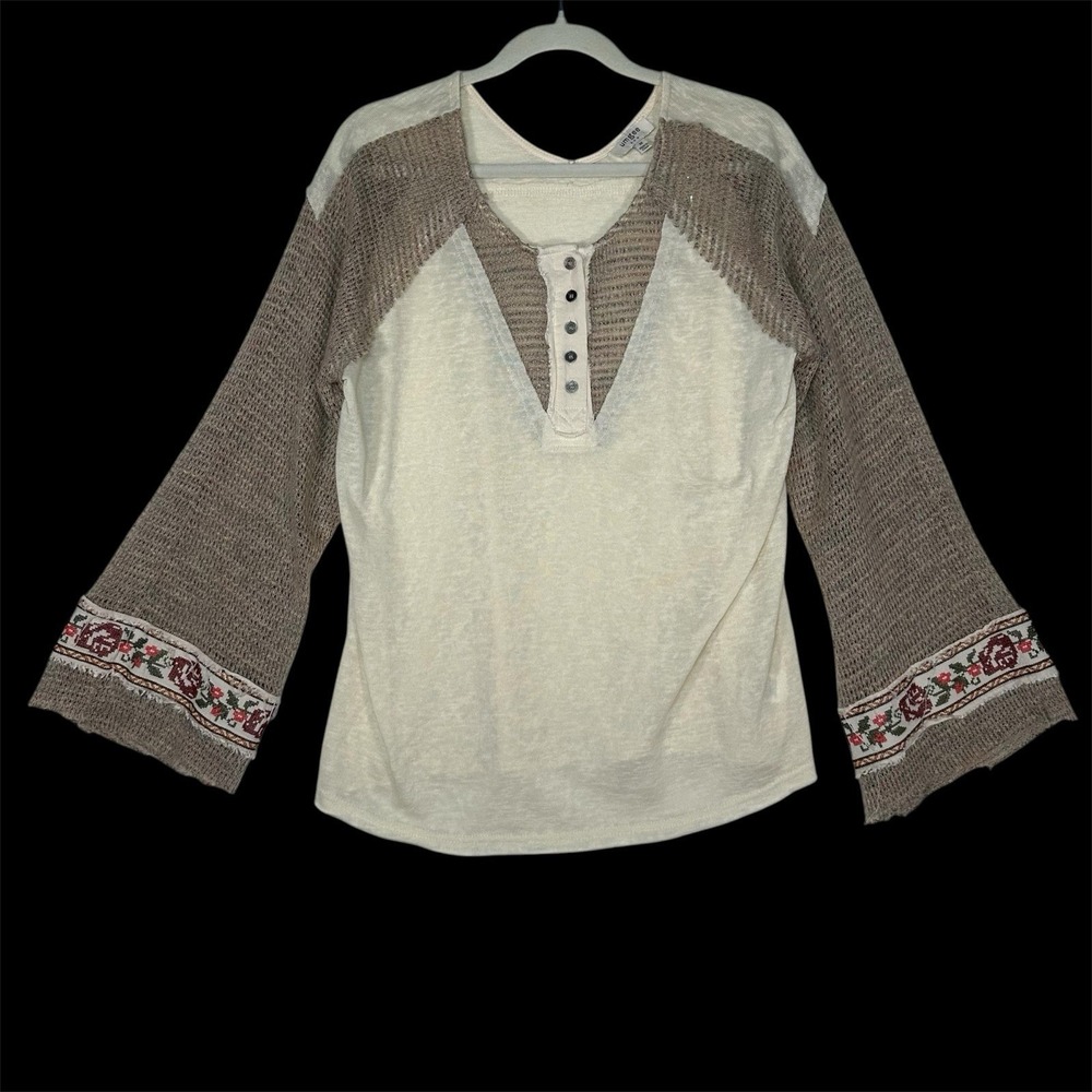 Umgee Boho Cottagecore Bell Sleeve Top M Floral Embroidered‎ Retro Artsy Peasant